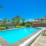Villa Lorenzo By Villa Plus